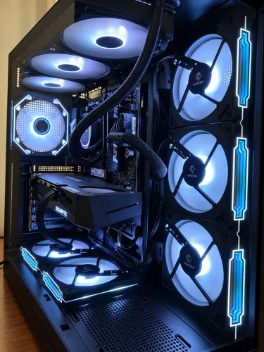PC GAMER SUPER NOVO RX7600 8GB