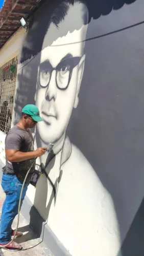 Grafiteiro e desenhos