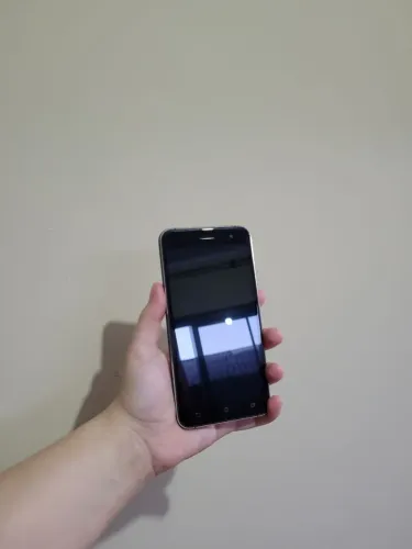 Asus Zenfone 3