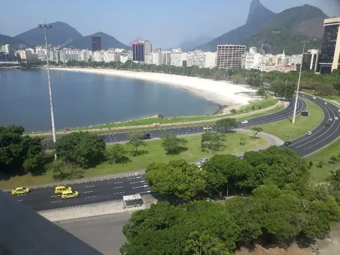 PRAIA DE BOTAFOGO VISTÃO 4 QUARTOS 2 VAGAS