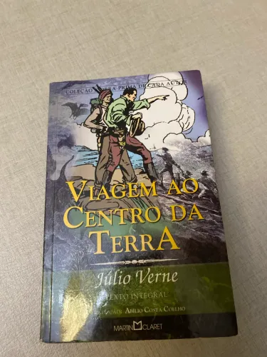 Viagem ao Centro da Terra Júlio Verne -Editora Martin Claret (usado)