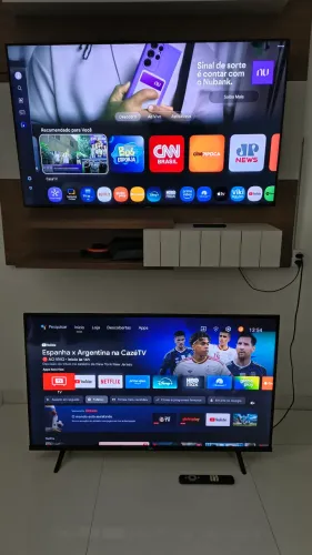 Vendo 2 tvs pelo preço de uma, uma de 43 pelegadas e outra de 50 em perfeito estado.