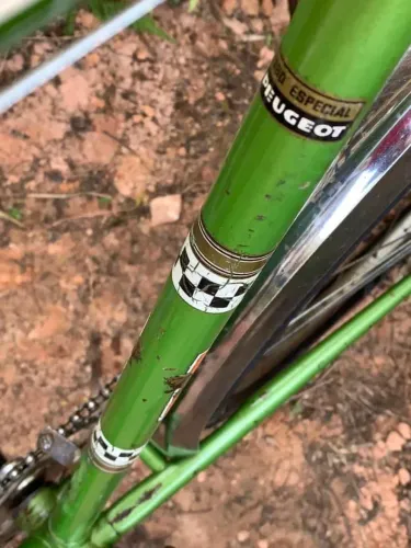 Bicicleta antiga peugeot