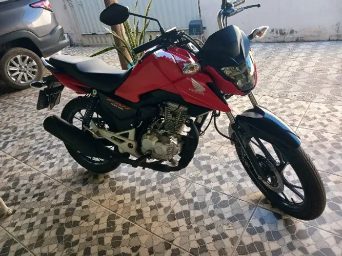 Vendo moto fam 160 semi nova