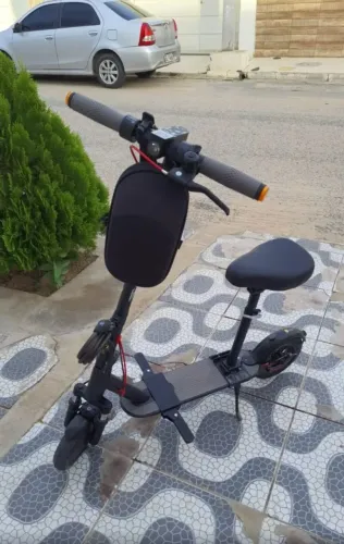 Patinete elétrico com assento