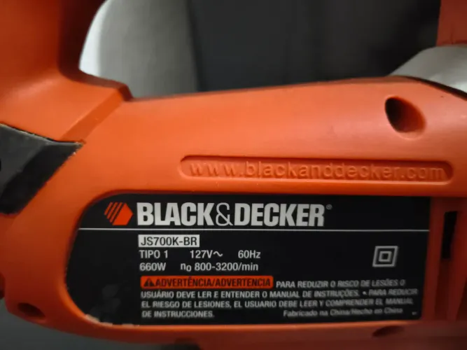 Serra tico tico Black e Decker pouco uso.