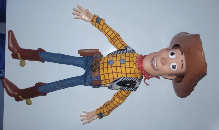 Woody Original Disney Store UK (Londres) - Toy Story | Falante + Chapéu Original