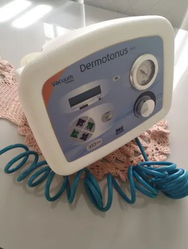 Vendo um aparelho dermatonus slim da ibeamed funcionando perfeitamente.