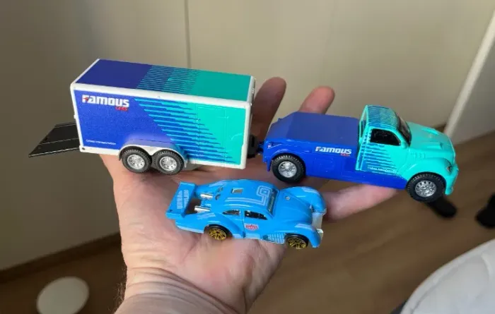 picape ford e trailer transportador de carrinho e miniatura Fusca VW Kafer