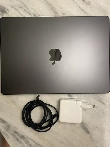 MacBook Pro 14? M4 | 16GB RAM | 512GB SSD | Preto Espacial | Bateria 100%