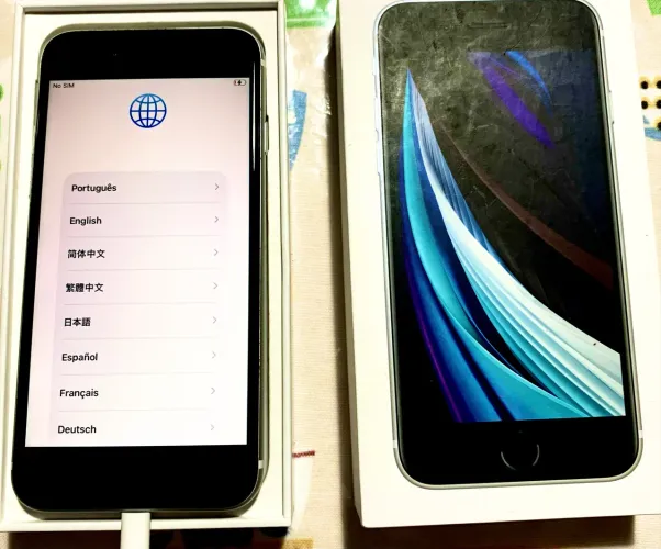 Vendo iPhone SE 2ª Geração - Branco 64G