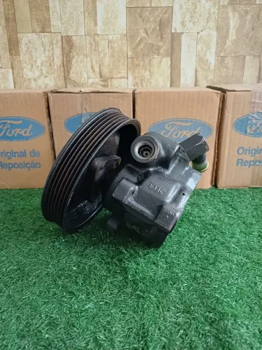 Bomba da direção hidráulica do Ford-Escort Zetec 1.8 16v