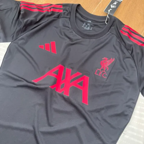 Camisa de time original Nike Liverpool 2024/25
