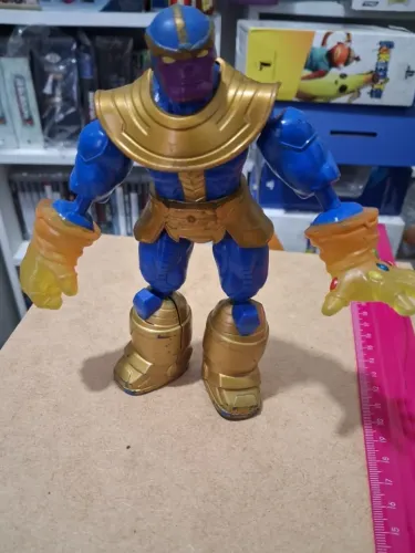 Thanos Boneco Marvel Avengers Hasbro 2019 Original 16cm (Usado)