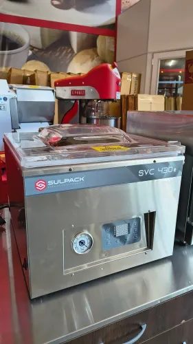 Seladora a Vácuo Industrial SULPACK SVC 430e em Câmara - Nova