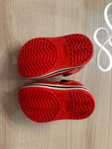 Crocs infantil homem aranha