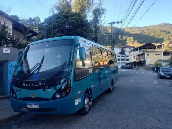Micro Ônibus com banheiro a Venda