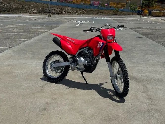 HONDA CRF 300F 0KM 2027 - NOVA SEM USO