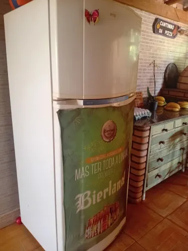 Geladeira Consul com pequeno defeito