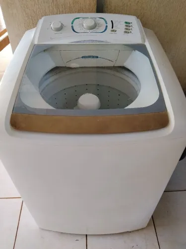 Máquina de lavar roupa Electrolux 12 kilos