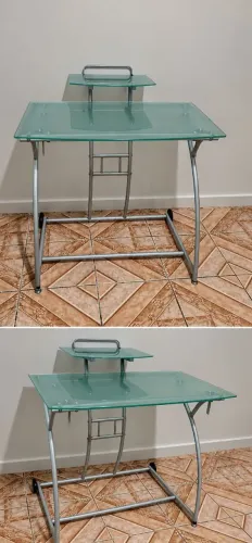 Mesa de computador de vidro