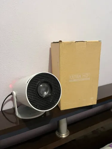 Projetor smart portátil + lona de projeção