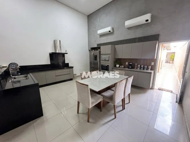 Casa com 3 quartos à venda, 252 m² por R$ 499.900 - Vila Industrial - Bauru/SP.