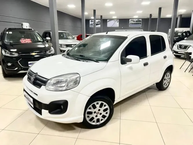 Fiat Uno Attractive 1.0 EVO Fire Flex 8V 5P 2017