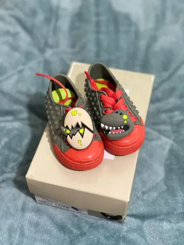 Mini Melissa Dino ?