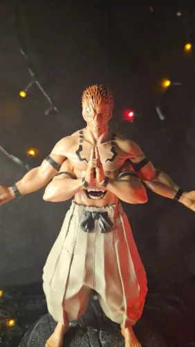 Figure Sukuna - Jujutsu Kaisen | Impressão 3D e Pintura Artesanal