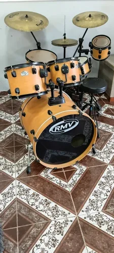 Bateria acústica completa