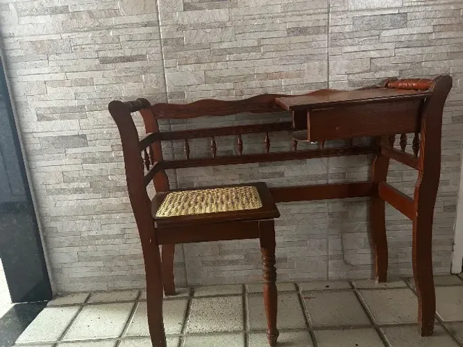 Mesa de telefone.