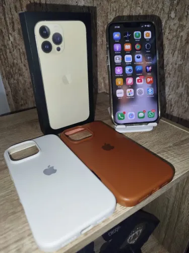iPhone 13 Pro Max dourado 256gb Dourado
