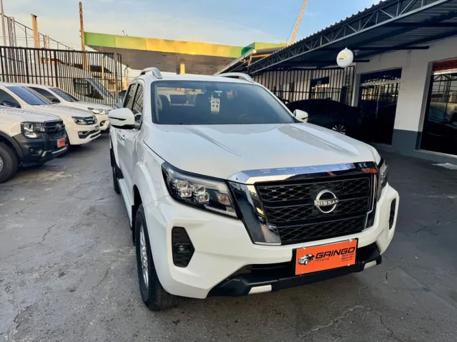 Nissan Frontier XE CD 4X4 2.3 Bi-TB Diesel Aut. 2024