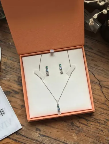 Conjunto colar e brinco Vivara Lotus