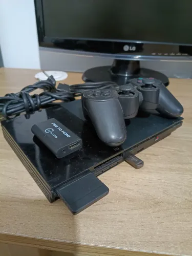 Playstation 2 com controle