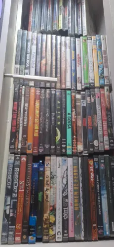 Filmes em DVDs originais