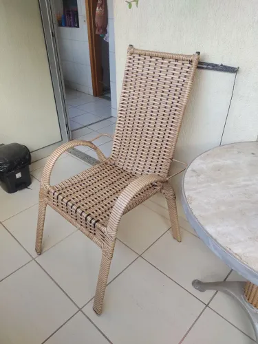 Vendo cadeira para área externa (varanda etc.)