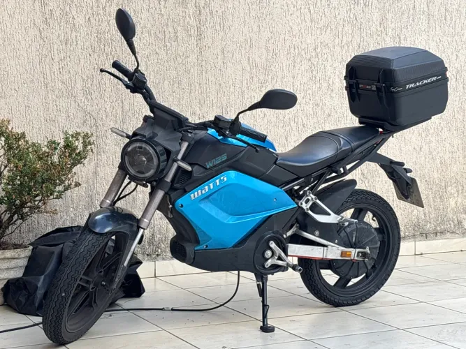 Moto elétrica 90kmh até 170km autonomia 