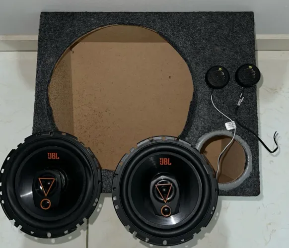 Vendo caixa de grave, par de Twitter bravox e par de alto falante JBL 