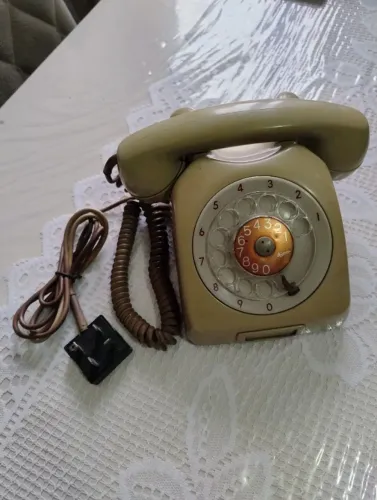Telefone Antigo De Disco Vintage Retro Bege Relíquia Decoração
