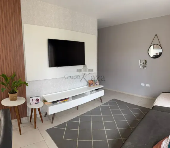 Oportunidade - Casa - Jardim Santa Júlia - 2 Dormitórios - 70m².