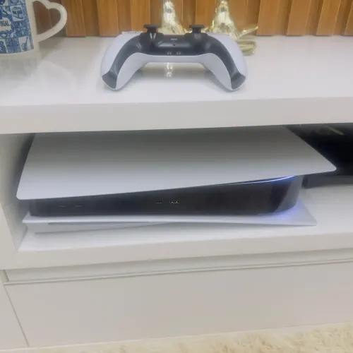 PLAYSTATION 5 COM LEITOR ? SEMINOVO