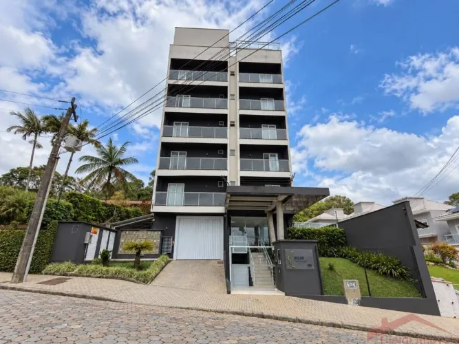 Apartamento com 3 dormitórios para alugar, 93 m² por R$ 3.800,00/mês - Floresta - Joinvill