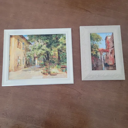 2 quadros pequenos