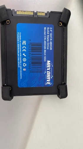 SSD de 480gb no estado de novo.