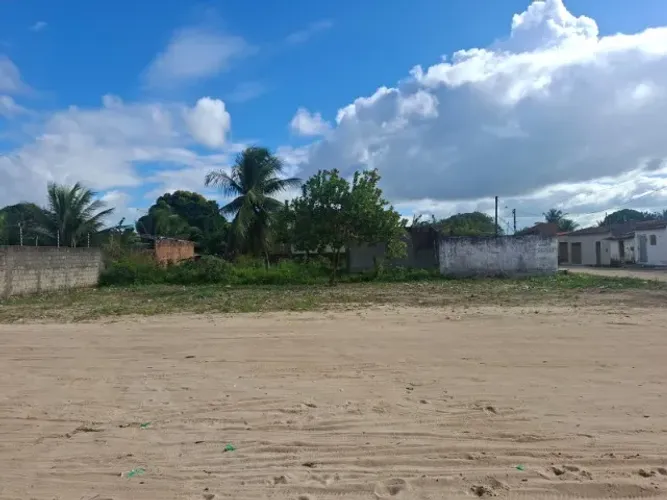 Terreno próximo ao CT do América