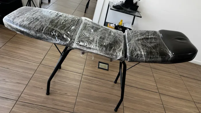 Vende-se maca 3 posições preta