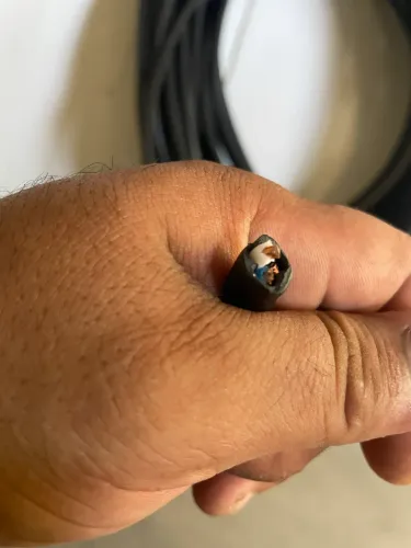 VENDE SE 40 METROS DE CABO PP DE 3 VIAS DE 2.5MM.