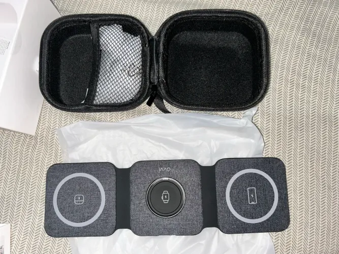 Carregador por indução 3 em 1 (Esteira para Apple) da marca Ovvi.